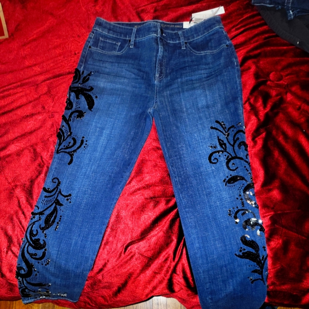 New Chico's pants